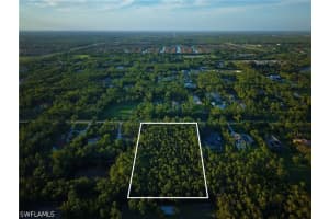 6732 Sandalwood Lane, Naples, FL 34109 - MLS#226016360