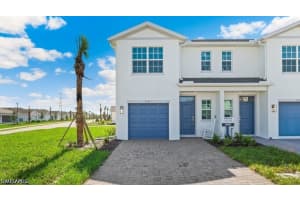8213 EVERLY PRESERVE Drive, Lehigh Acres, FL 33905 - MLS#226016366