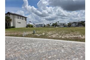18251 Old Pelican Bay Drive, Fort Myers Beach, FL 33931 - MLS#226016380