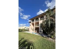 828 Wiggins Pass Road, Naples, FL 34110 - MLS#226016384
