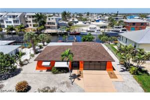 3123 Bracci Dr, St James City