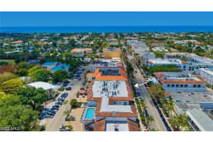 780 5th Ave S 303, Naples