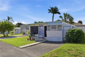 17 Jade Drive, Naples, FL 34114 - MLS#226016449