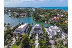 3040 Fort Charles Dr, Naples