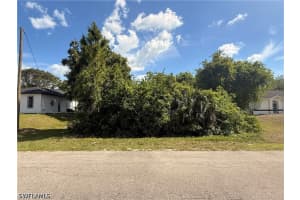 3007 15th Street, Lehigh Acres, FL 33971 - MLS#226016482