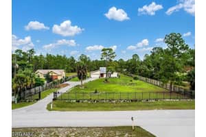 260 12TH Street, Naples, FL 34117 - MLS#226016484