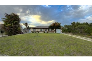 2675 45th Avenue, Naples, FL 34120 - MLS#226016489