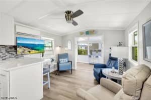 414 Papaya Street, Goodland, FL 34140 - MLS#226016501