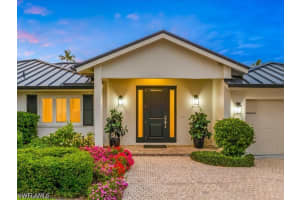 337 Mooring Line Drive, Naples, FL 34102 - MLS#226016506