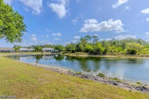 5205 Whitten Dr 57, Naples