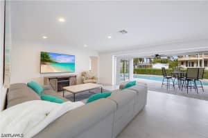 1250 Tuna Court, Naples, FL 34102 - MLS#226016547