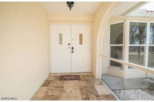 3725 8th Place, Cape Coral, FL 33904 - MLS#226016557