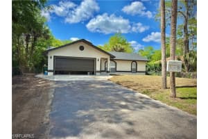241 8th Street, Naples, FL 34117 - MLS#226016569