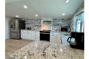 829 107th Avenue, Naples, FL 34108 - MLS#226016571