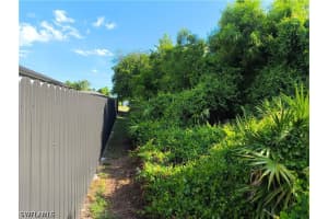 2904 3rd Street, Lehigh Acres, FL 33971 - MLS#226016572