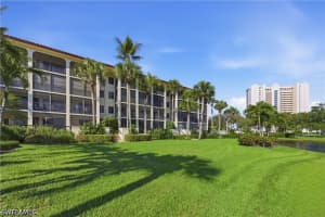6080 Pelican Bay Blvd 104a, Naples