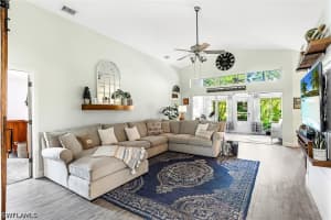 9801 Las Casas Dr, Fort Myers