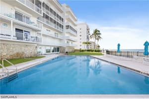 1977 Gulf Shore Blvd N 504, Naples