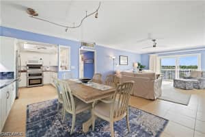 1977 Gulf Shore Boulevard, Naples, FL 34102 - MLS#226016595