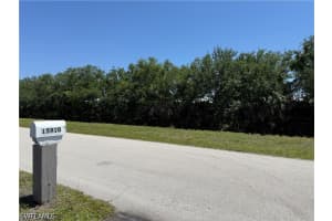 15910 LAKE CANDLEWOOD Drive, Fort Myers, FL 33907 - MLS#226016644