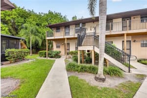 5300 Treetops Dr I206, Naples