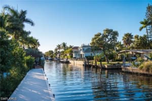 555 17th Avenue, Naples, FL 34102 - MLS#226016776