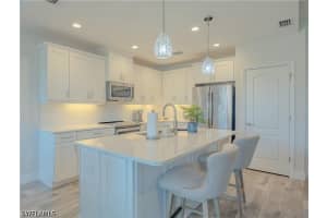 2335 Sawyers Hill Rd 503, Naples