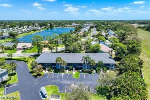 1231 Commonwealth Cir Q104, Naples