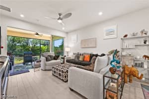 10353 Bonavie Cove Drive, Fort Myers, FL 33966 - MLS#226016818