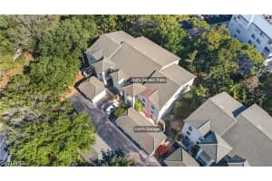 15395 Cedarwood Lane, Naples, FL 34110 - MLS#226016826