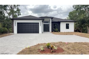 2375 2nd Ave Se, Naples