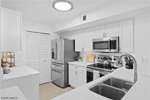 1885 Florida Club Drive, Naples, FL 34112 - MLS#226016838