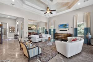 628 VENEZIA GRANDE Drive, Naples, FL 34119 - MLS#226016841