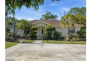 1110 22nd Avenue, Naples, FL 34120 - MLS#226016851