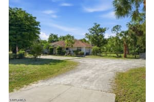 1110 22nd Avenue, Naples, FL 34120 - MLS#226016851