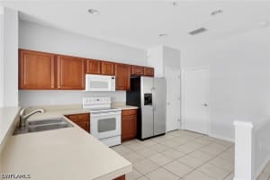 937 Hampton Circle, Naples, FL 34105 - MLS#226016885
