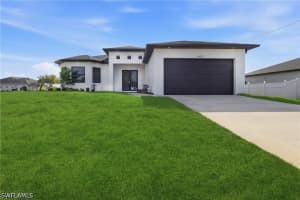 602 25th Terrace, Cape Coral, FL 33993 - MLS#226016908