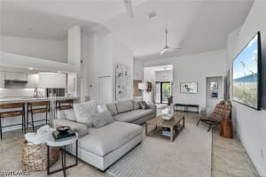 27175 Oakwood Lake Drive, Bonita Springs, FL 34134 - MLS#226016927