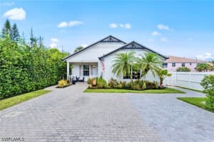861 97th Avenue, Naples, FL 34108 - MLS#226016987