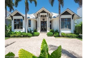 545 13th Avenue, Naples, FL 34102 - MLS#226017050