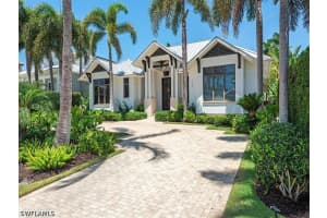 545 13th Avenue, Naples, FL 34102 - MLS#226017050