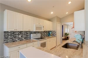1420 Tiffany Lane, Naples, FL 34105 - MLS#226017055