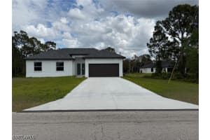 1089 Eisenhower Boulevard, Lehigh Acres, FL 33974 - MLS#226017089
