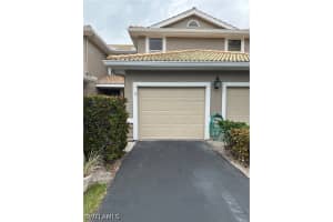 306 Emerald Bay Cir J5, Naples