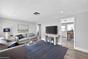 549 94th Avenue, Naples, FL 34108 - MLS#226017125