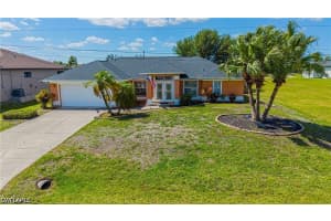 3806 1st Terrace, Cape Coral, FL 33991 - MLS#226017128