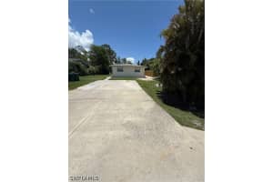 5458 Sholtz Street, Naples, FL 34113 - MLS#226017148