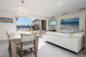 2500 Gulf Shore Boulevard, Naples, FL 34103 - MLS#226017152