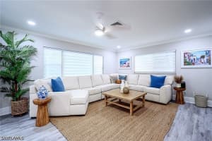 810 103rd Avenue, Naples, FL 34108 - MLS#226017159