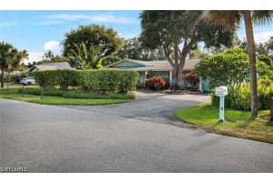 1600 Mandarin Road, Naples, FL 34102 - MLS#226017164